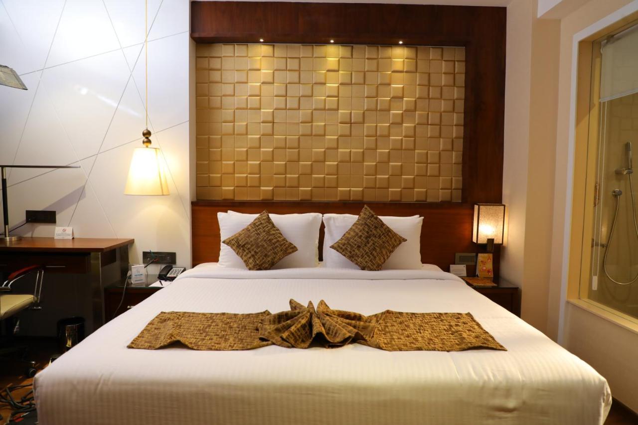 Hotel Coral Isle Kochi Exteriér fotografie
